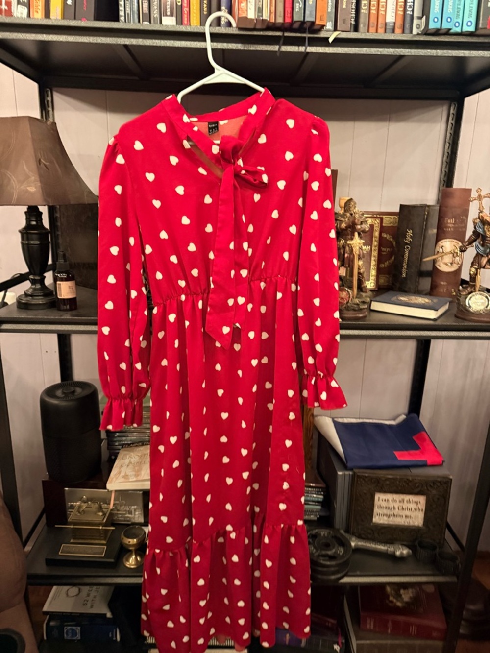 Red Heart Print Tie-Neck  Dress size med
